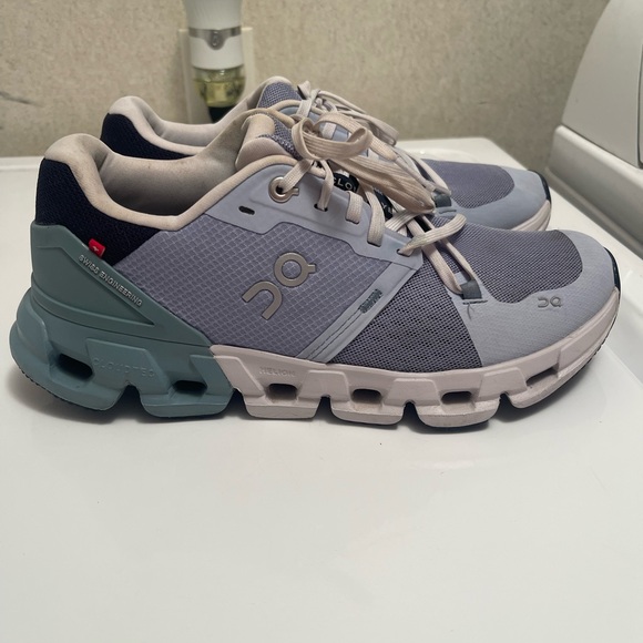 On Running Women's Cloudstratus Running Shoes - Light Blue - Picture 2 of 4